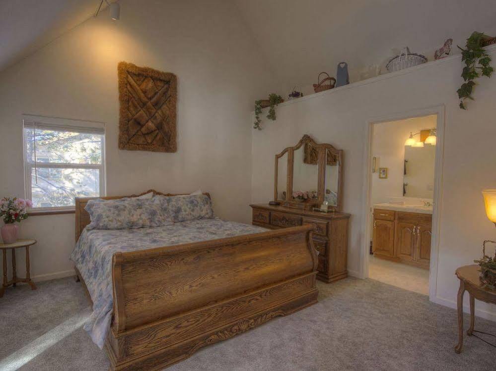 South Lake Tahoe - 3 Bedroom Home With Hot Tub Echo Lake Екстер'єр фото